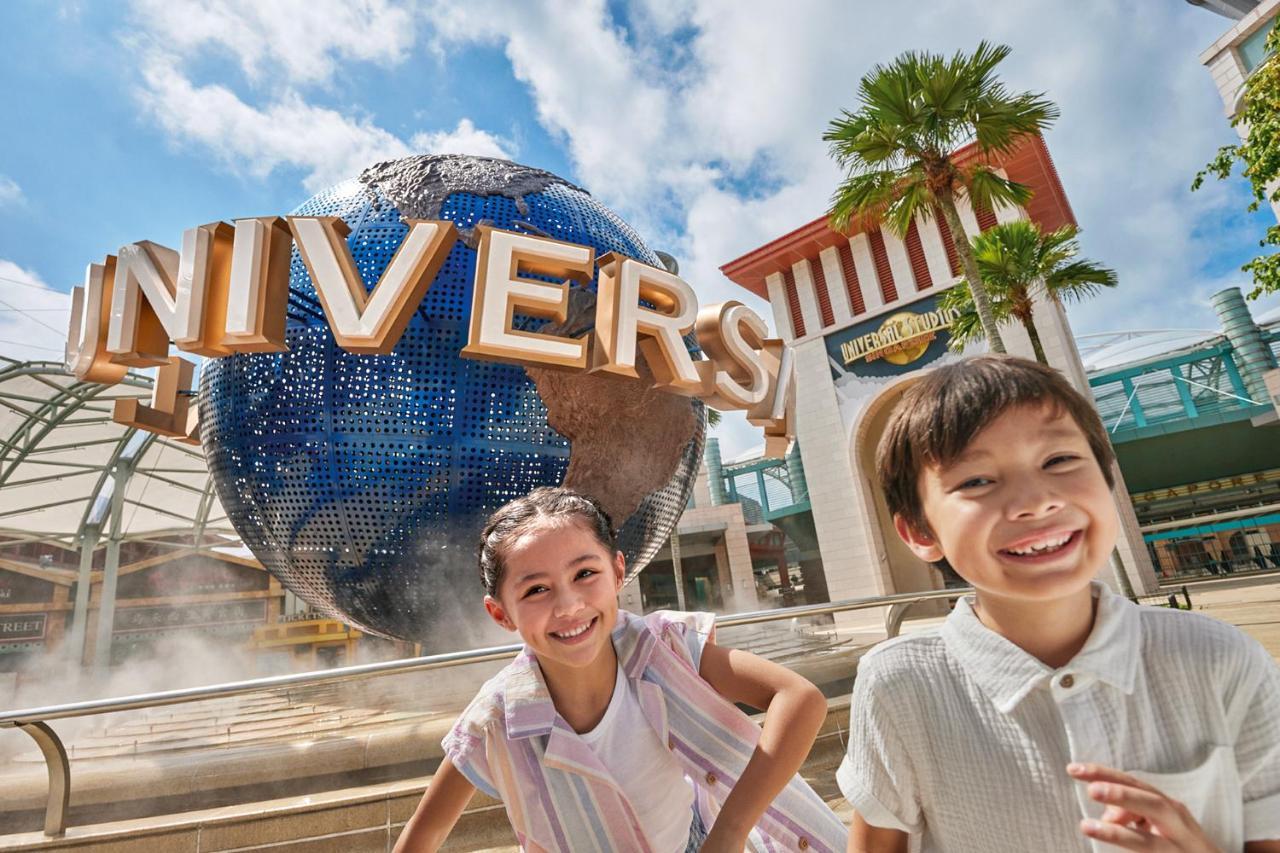 Resorts World Sentosa - Hotel Сингапур Екстериор снимка Universal Studios Singapore