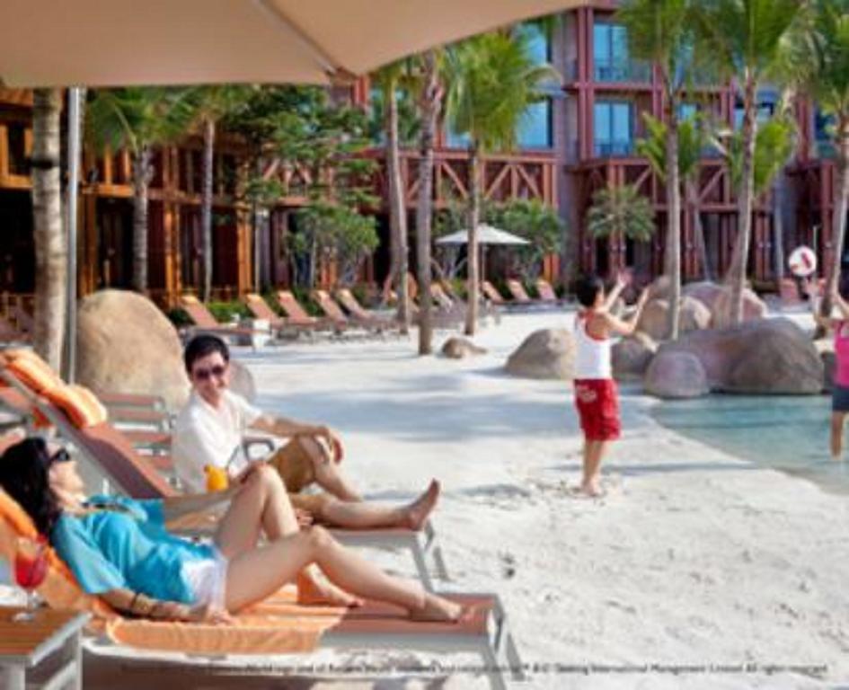 Resorts World Sentosa - Hotel Сингапур Екстериор снимка The beach at the Atlantis Paradise Island